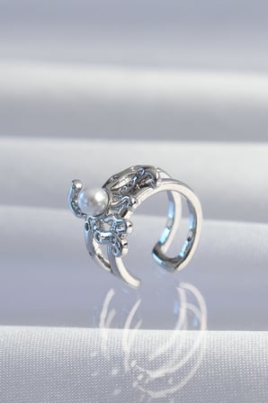 Pirinç Gümüş Renk İncili Ahtapot Earcuff Küpe 5886