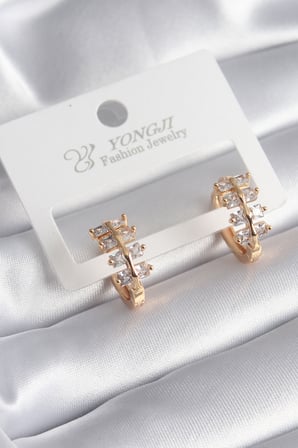Pirinç Gold Renk Zirkon Taşlı Kadın Küpe 5886