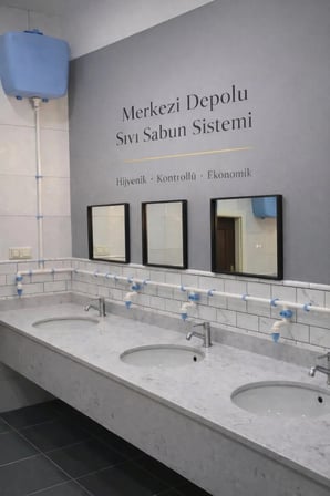 Hilal Kimya Merkezi Depolu 20 Lt 4 Musluklu Alttan Basmalı-Sıvı Sabunluk Sistemi–Okul, Cami, Toplu Kullanım İçin - Mavi