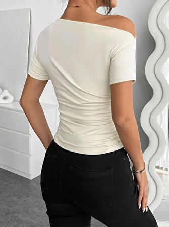 Kadın Kısa Kollu Tek Omuzu Açık Büzgülü Viskon Bluz