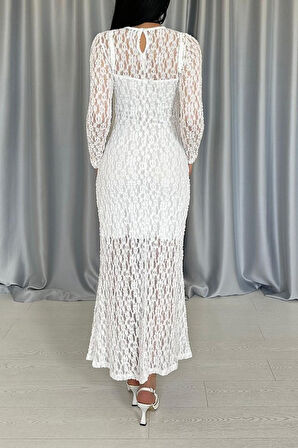 Beyaz Dantelli Uzun Kollu Elbise