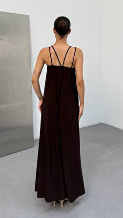 Kadın Omuz Askılı Kuş Gözü Zincir Detay Sandy Kumaş Maxi Boy Elbise