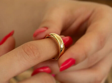 Altın Bombeli Yüzük