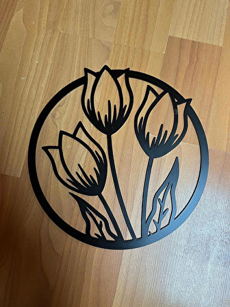Lale Motifli Yuvarlak Metal Duvar Dekoru Tablo