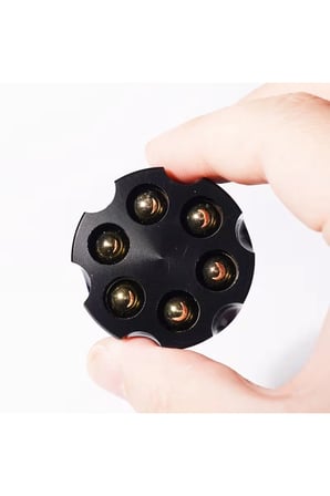 42 mm Tam Metal Grinder, Şık Tasarım ve Plastik Hazne ile Kullanım Kolaylığı