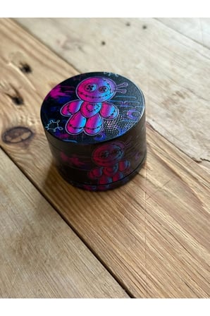 4 Katlı Metal Öğütücü, Mıknatıslı, Yapışmaz, 50mm, Çok Fonksiyonlu