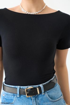 Siyah Kayık Yaka Kısal Kol Body