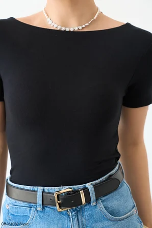 Siyah Kayık Yaka Kısal Kol Body