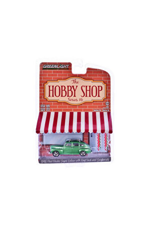 Kız Çocuk Oyuncak Greenlight 1/64 The Hobby Shop Series 16 - 1946 Ford Fordor Su