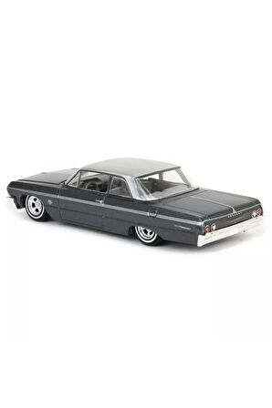 Kız Çocuk Oyuncak Greenlight 1/64 California Lowriders Series 6- 1964 Chevrolet