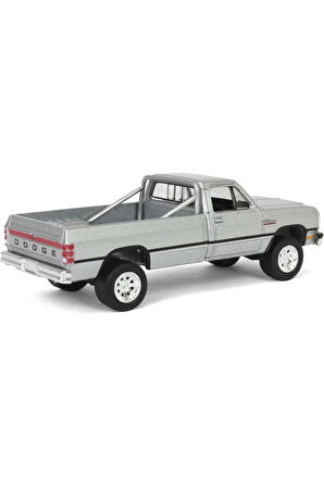 Kız Çocuk Oyuncak Greenlight 1/64 All-Terrain Series 16- 1992 Dodge Ram D250 Pow