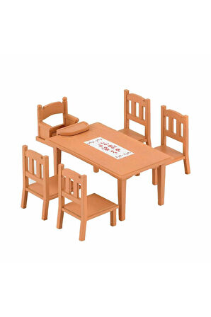 Kız Çocuk Oyuncak 4506 Sylvanian Families Yemek Masası Seti - figürler ayrı satı