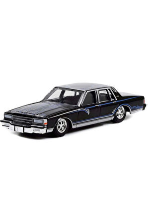Kız Çocuk Oyuncak Greenlight 1/64 California Lowriders Series 1 1987 Chevrolet C