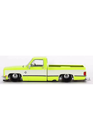 Kız Çocuk Oyuncak Mini GT 1/64 Chevrolet Silverado KAIDO Flo Yellow V1 Erkek Çocuk Oyuncak Eğitici O