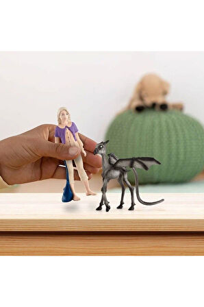 Kız Çocuk Oyuncak 42636 Schleich - Luna Lovegood ve Baby Thestral - Serisi +3 ya