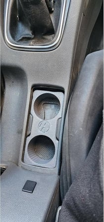 Volkswagen Golf 5 & 6 Bardaklık, Bardak Tutucu