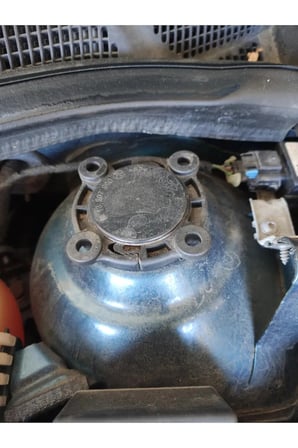 Opel Astra H Ön Amortisör ÜST TAKOZ KAPAĞI