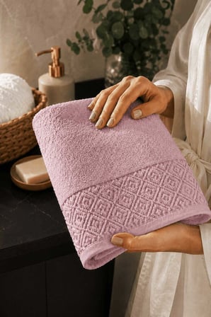 El Yüz Havlusu 50x90 cm %100 Pamuk Kısmi Kadife  Quadro Pembe