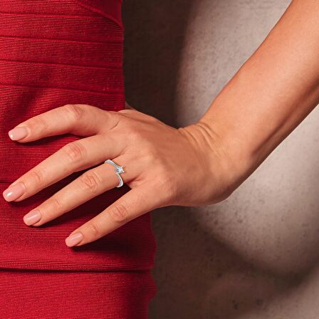 Pırlanta Tektaş Yüzük