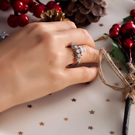 Pırlanta Beştaş Yüzük