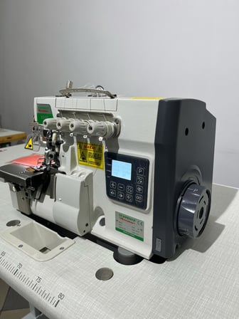 SEWPOWER OVERLOK MAKİNESİ OTOMATİK 4 İPLİK P5