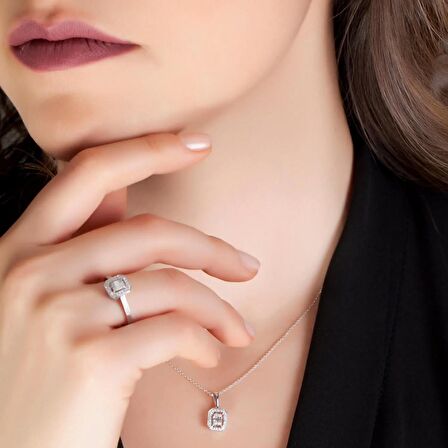 Pırlanta Baget Kolye