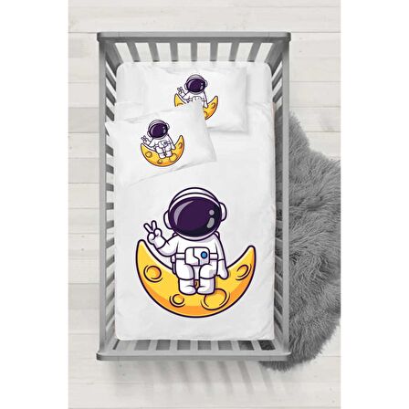 Miss Astronot Çocukcuk Desenli Bebek Lastikli Çarşaf (60x120 / 15) 2'li Yastık Kılıfı