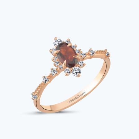 Pırlanta Garnet Taşlı Oval Yüzük