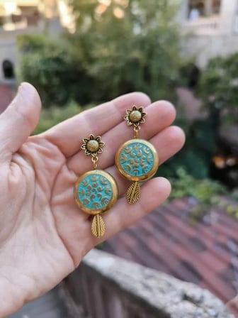 Turkuaz Patine Boncuk Sallantılı Küpe - 2 Adet Aynı Ürün, x2 Paket