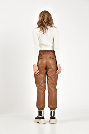 Önden Cepli ve Kemerli Paça Lastikli Taba Kadın Deri Pantolon