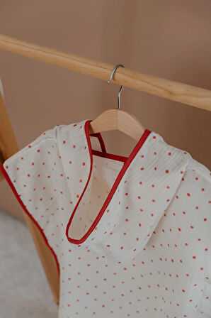 Müslin Panço | Red Dots