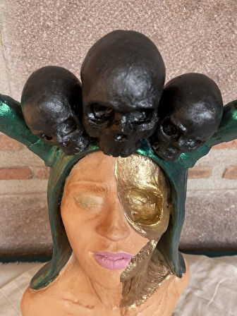 Hel in Gölgesi: İskandinav Mitolojisinden Esintiler