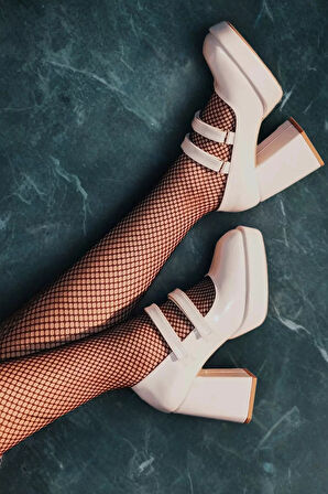 Şık Tasarım Beyaz Rugan Çift Cırtlı Platform Topuklu Ayakkabı Şık ve Zarif Abiye Ayakkabı