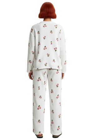 Kadın Çiçekli Fitilli Örme Pijama Takımı Fonksiyonel Dayanıklı Kaliteli Konforlu Estetik Şık