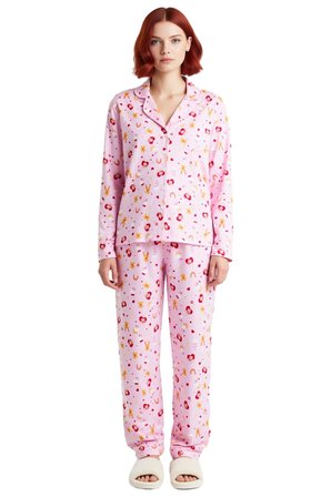 Kadin Ayiciikli Kalpli Pijama Takımı Gömlek Yaka Uzun Kol Fonksiyonel Dayanıklı Kaliteli Şık