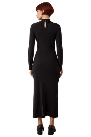 Kadın Siyah Bodycon Uzun Kollu Dik Yaka Maxi Elbise Aksesuar Detaylı Kış Şıklığı Gündüzden Geceye