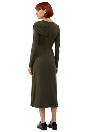 Kadın Bodycon Kesim Asimetrik Yaka Aksesuar Detaylı Örme Maxi Elbise Özel Davetler İçin Şık Stil
