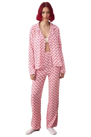 Çiçekli Gömlek Yaka Pijama Takımı Kadın Fonksiyonel Dayanıklı Kaliteli Konforlu Estetik Şık