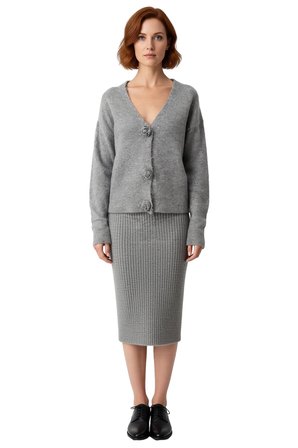Kadın Bodycon Midi Etekli V Yaka Triko Hırka İkili Takım Yumuşak Dokusuyla Günlük Şıklık Sunar