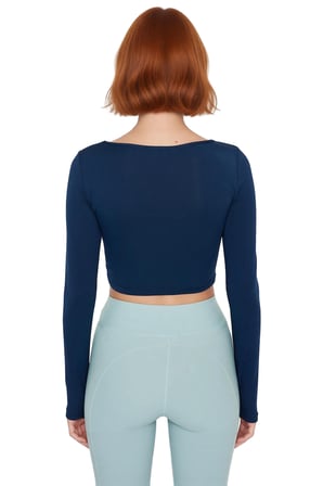 Kadın Bordo Crop Uzun Kollu Bisiklet Yaka Spor Bluz Pencere Detaylı ve Baş Parmak Delikli Kaliteli