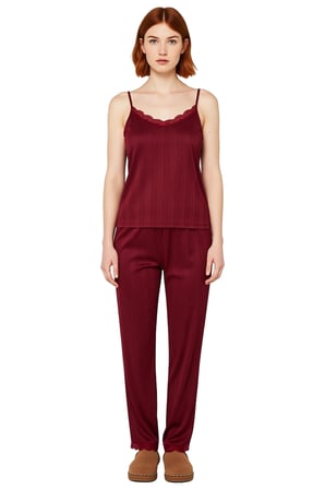 Kadın Dantel Detaylı Örme Pijama Takımı Üçlü Set Fonksiyonel Dayanıklı Kaliteli Konforlu Şık