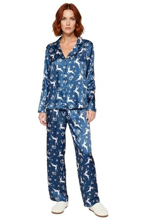 Kadın Yılbaşı Temalı Saten Pijama Takımı Renk Fonksiyonel Dayanıklı Kaliteli Konforlu Spor