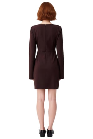 Kadın Fashion Forward Bodycon Kesim Kalp Yaka Uzun Kollu Mini Elbise Şık Kokteyl Davetleri İçin