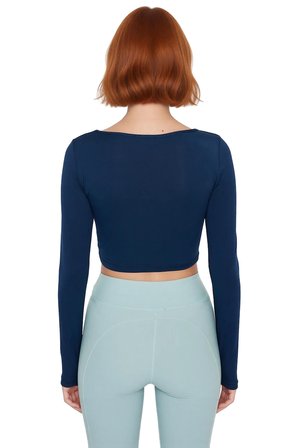 Kadın Bordo Crop Uzun Kollu Bisiklet Yaka Spor Bluz Pencere Detaylı ve Baş Parmak Delikli Kaliteli