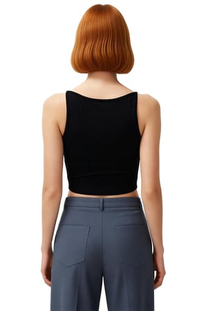 Kadın Beyaz Kayık Yaka Fitted Crop Bluz Viskon Ribana Dokuma Tipi İnce Askılı Günlük Kullanıma Uygun