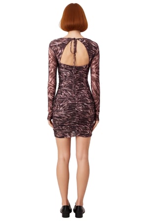 Kadın Bodycon Mini Elbise Uzun Kollu Kalp Yaka Animal Desenli Tül Örme Astarlı Kokteyl Şıklığı