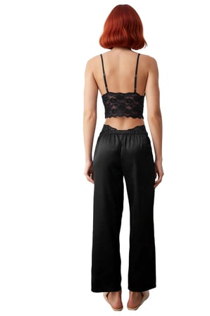 Kadın Açık Dantel Detaylı Saten Pijama Takımı Fonksiyonel Dayanıklı Kaliteli Konforlu Spor