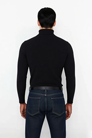 Erkek Fitted Balıkçı Yaka Fitilli Triko Kazak Kış Günleri İçin İdeal Şıklığı ve Konforu Sunar