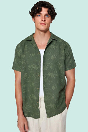 Erkek Kisa Kollu Tropikal Desenli Apaş Yaka Gömlek Pamuklu Yazlık Günlük Tarz Modern Tasarım