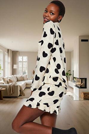 Kadın Viskon Pijama Takımı Kalpli Desenli Rahat Homewear Günlük Kullanım İçin Özel Tasarım